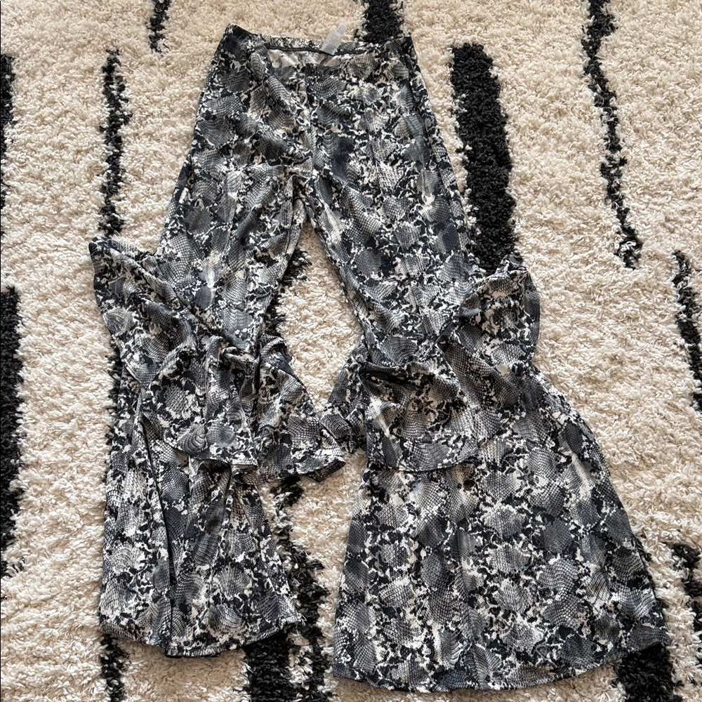 Floral Patterned Flared Pants rodeo Quincy